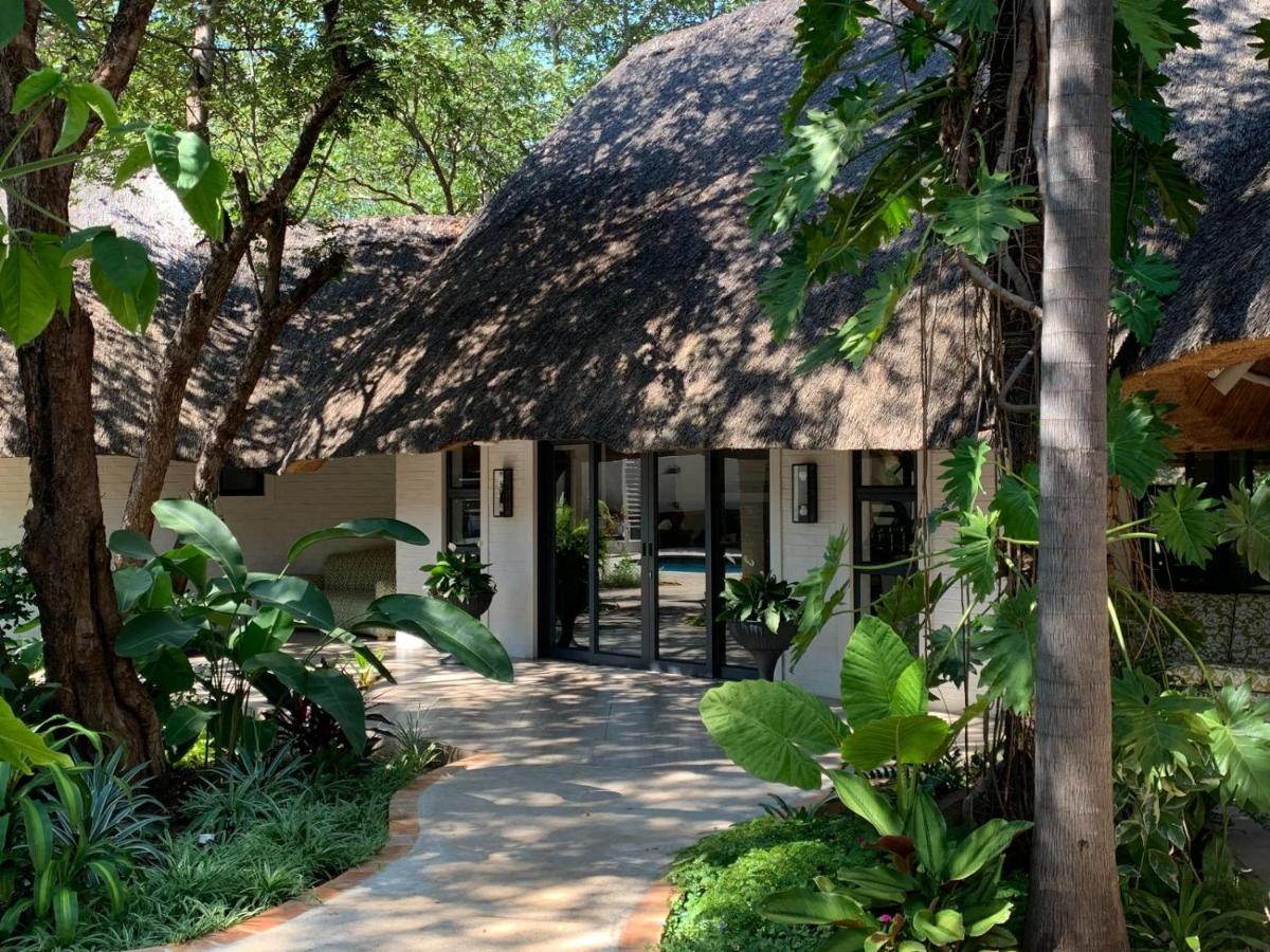 Pamarah Lodge Victoria Falls Exteriör bild